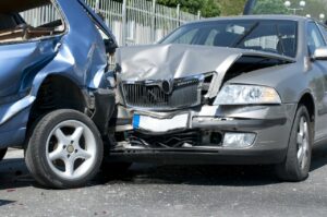 Versicherungsbetrug: Ermittlungen wegen fingierter Unfälle