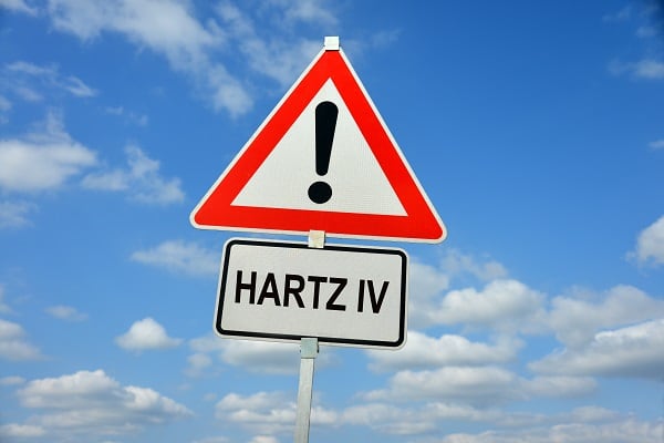 Schwarzarbeit in Holzkirchen: trotzdem Hartz IV bezogen