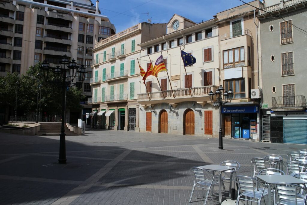 Versicherungsbetrug auf Mallorca: Haftstrafen verhängt